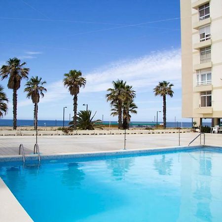 Wonderful Studio Apartment In Front Of The Beach Costa da Caparica Esterno foto