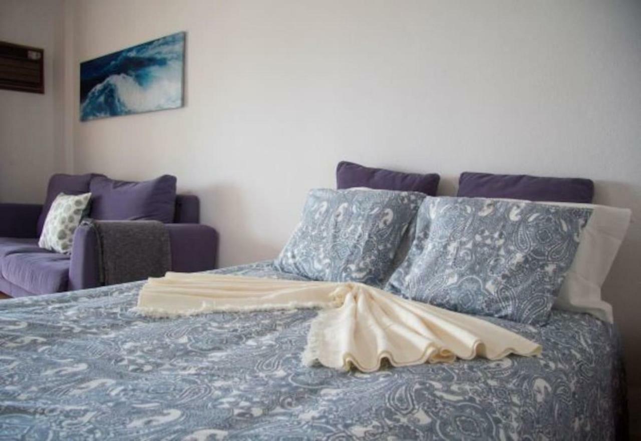 Wonderful Studio Apartment In Front Of The Beach Costa da Caparica Esterno foto