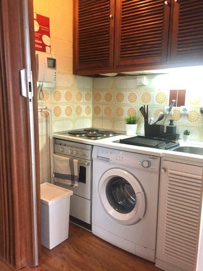 Wonderful Studio Apartment In Front Of The Beach Costa da Caparica Esterno foto