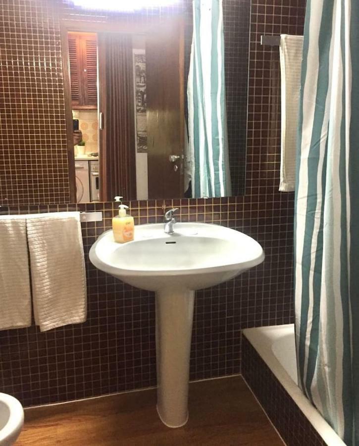 Wonderful Studio Apartment In Front Of The Beach Costa da Caparica Esterno foto