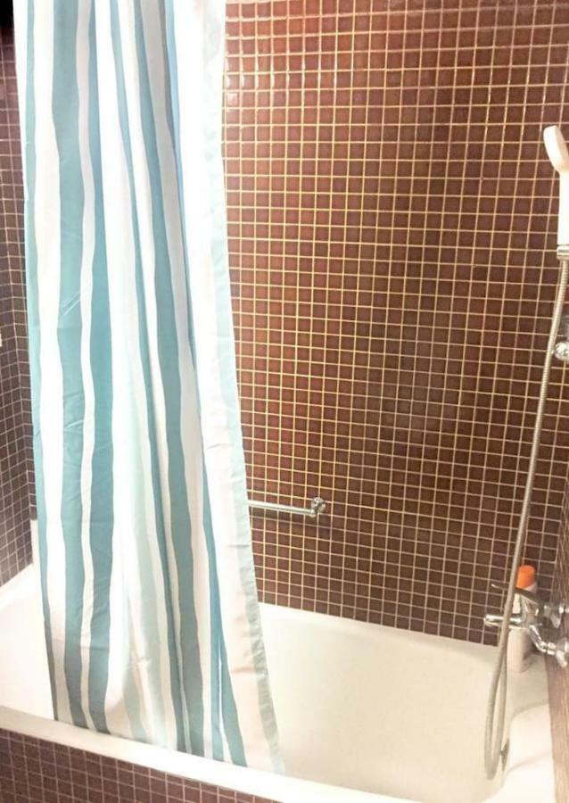 Wonderful Studio Apartment In Front Of The Beach Costa da Caparica Esterno foto